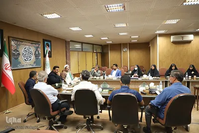 جلسه هم اندیشی داوران مسابقات اوقاف استان با مجیدی مهر، رییس مرکز امور قرآنی سازمان اوقاف