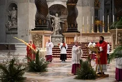 Prière du Pape lors d’une cérémonie au Vatican pour la fin de l’épidémie+vidéo