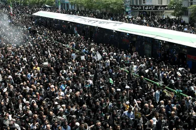 تشییع پیکر رئیس جمهور شهید در تهران (۲)