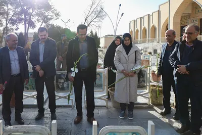 تجدید میثاق اعضای جهاددانشگاهی واحد اصفهان با شهدا