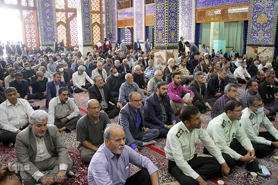مجلس ترحیم حجت الاسلام سید محمود دعایی سرپرست روزنامه اطلاعات و همچنین هشت درگذشته حادثه اخیر قطار در مسجد حظیره یزد