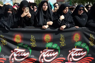 تشییع پیکرهای مطهر دو شهید گمنام دفاع مقدس در شهرک آسمان پایگاه یکم شکاری مهرآباد