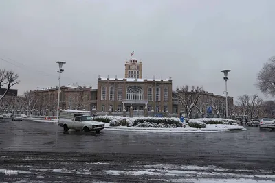 سپیدی برف بر تار پود تن تبریز