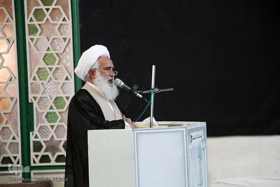 حضور فاطمی استاندار یزد در نماز جمعه شهر شاهدیه‎‎