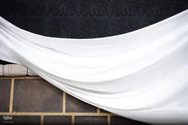 پرده خانه خدا بالا کشیده شد