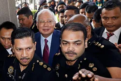 ১০ লাখ রিঙ্গিতে জামিন পেলেন নাজিব রাজাক