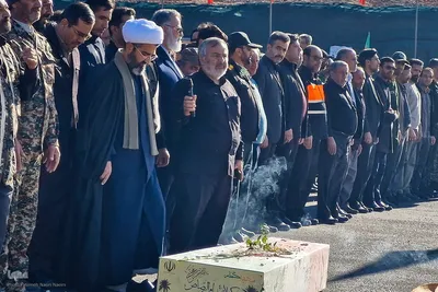 تشییع پیکر شهید گمنام دفاع مقدس در انارک
