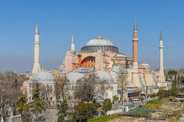 Her yıl yaklaşık 6,9 Müslüman turist Türkiye'ye ziyarete geliyor