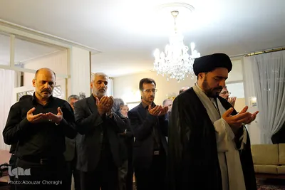سوگ‌نشینی قاریان قرآن در سومین شب شهادت امام حسین(ع)