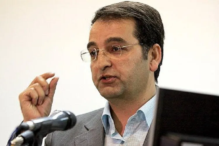 موقعیت حافظ در مطالعات نظری و انتقادی نوین