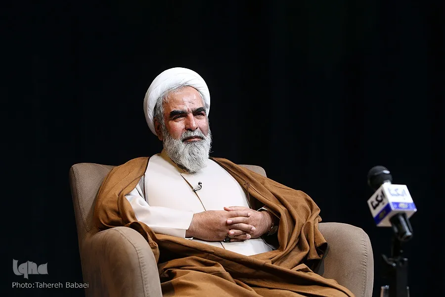آسان کردن فهم ظاهری قرآن برای جوانان؛ هدف اصلی نگارش «تفسیر آفتاب»