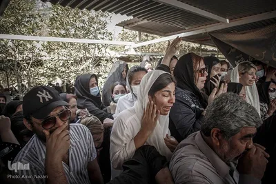تشییع و تدفین دو نفر از جانباختگان حادثه متروپل