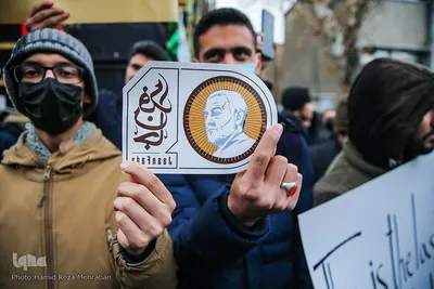 تجمع مردمی دانشجویی مقابل سفارت فرانسه