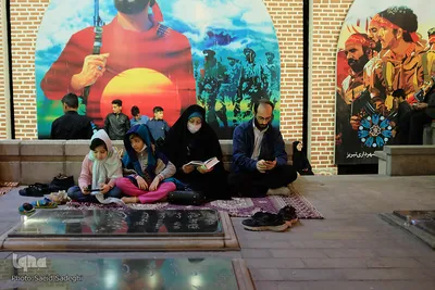 مراسم شب قدر در گلزار شهدای وادی رحمت تبریز
