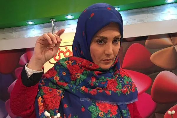 مجری به مثابه ویترین سیما مبلغ ارزش‌های ایرانی - اسلامی باشد