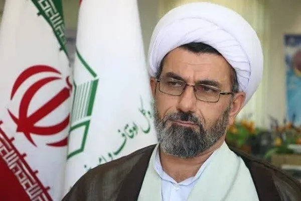 خادمان بقاع متبرکه و امامزادگان آمل تجلیل شدند