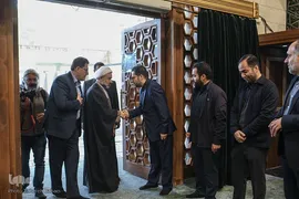  تشییع پیکر مرحوم عماد افروغ در مسجد دانشگاه تهران
