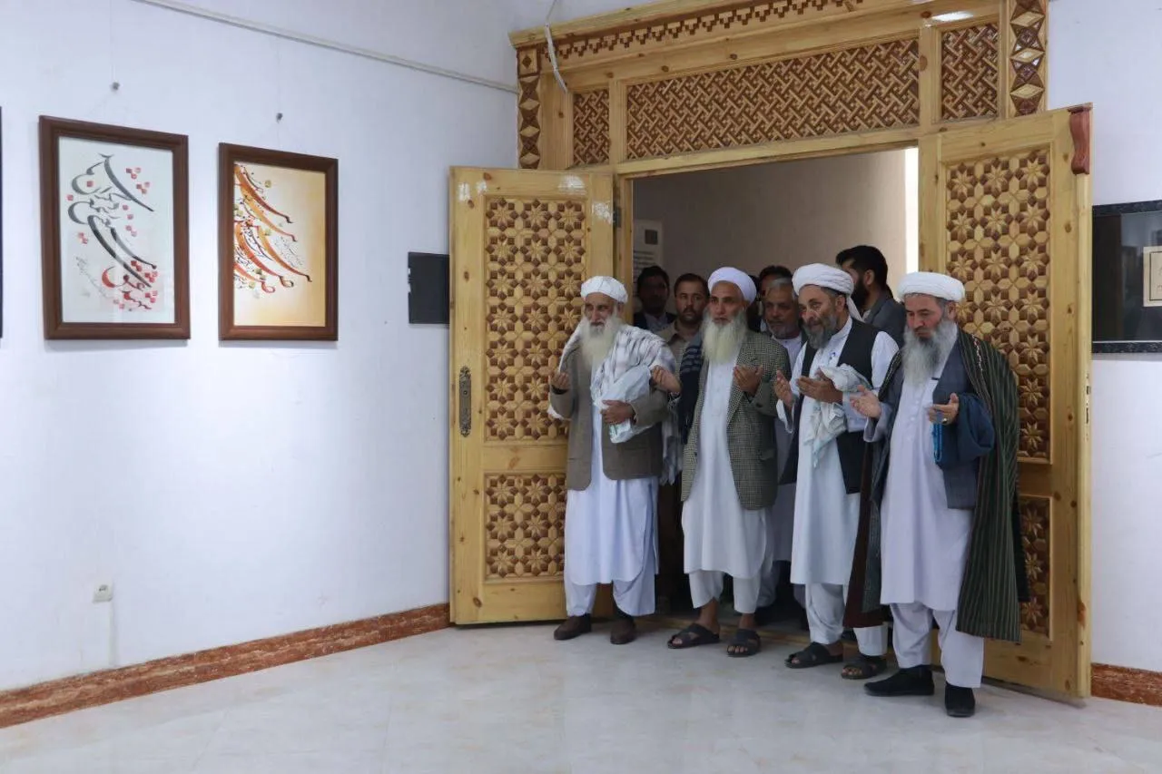Calligraphy Exhibition Honors Afghan Artist Najibullah Anwari’s Lifelong Contributions