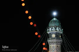 حرم مطهر رضوی در شب میلاد حضرت رضا(ع)