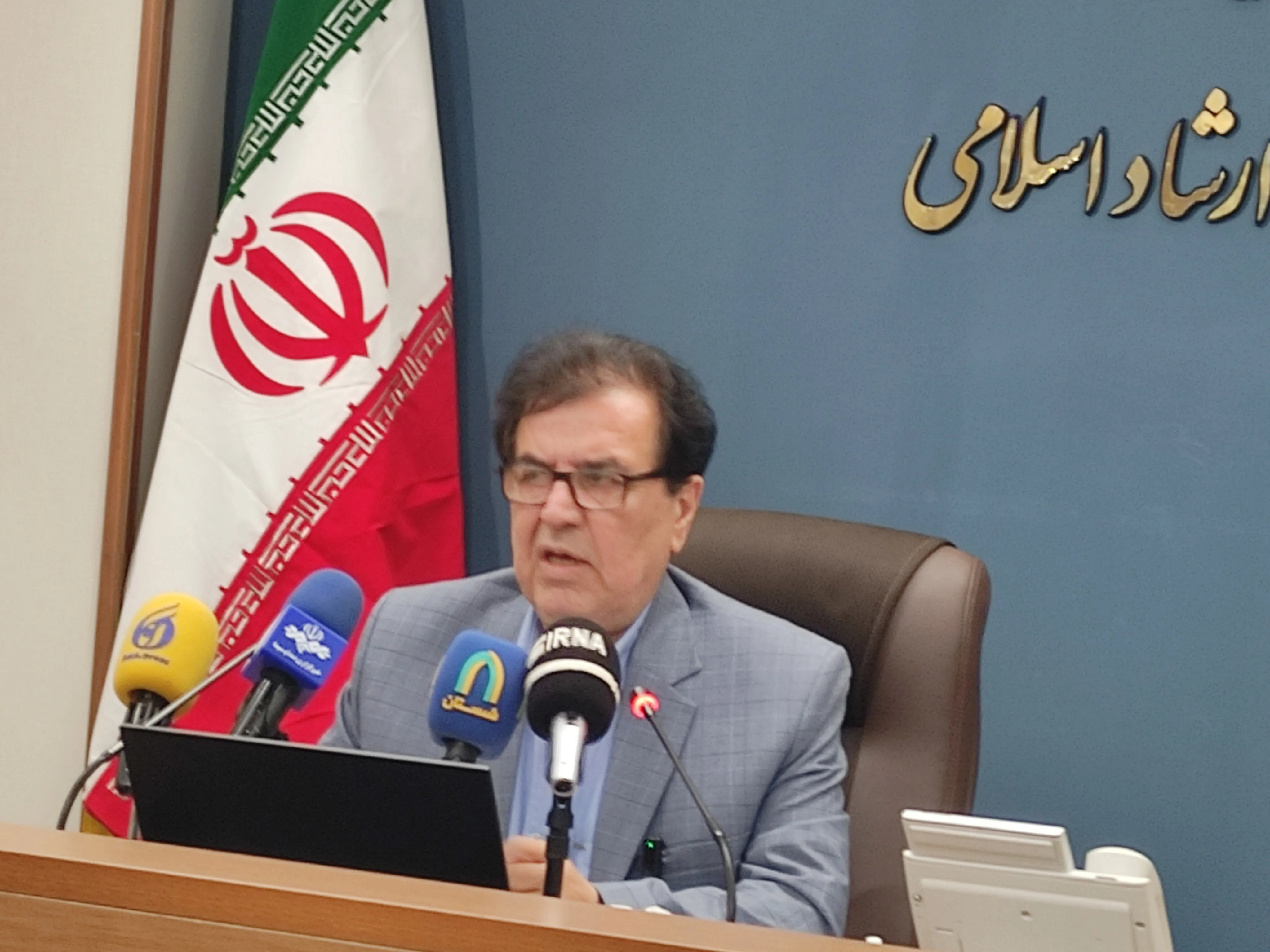 صنایع فرهنگی جهان درآمدزاست و اقتصاد فرهنگی ما زیان‌ده