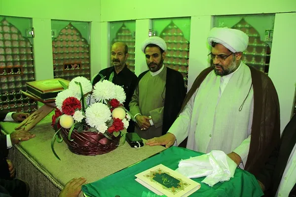 آئین غبارروبی آستان امامزاده محمدعابد(ع) در اراک برگزار شد