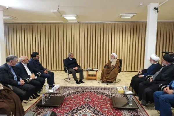 دیدار رئیس جمهور با آیت‌الله العظمی جوادی آملی