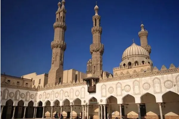 الأزهر يدين تفجيري ايران ويؤكد رفضه لكافة أشكال العنف ضد الأبرياء