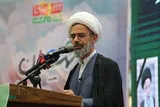 مردم و مسئولان با اتحاد مقابل دشمنان ایستادگی می‌کنند