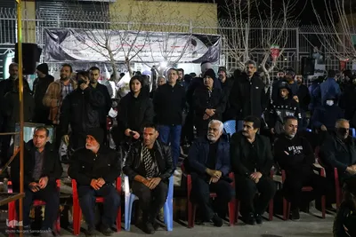 تجمع مردم فولادشهر در پی شهادت رهبر شهید انقلاب