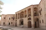 با قدم زدن در این باغ به عمق تاریخ سفر ‌کنید