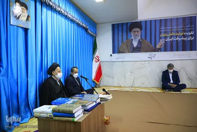 دیدار عیدانه استاندار خراسان‌جنوبی با حجت‌الاسلام عبادی
