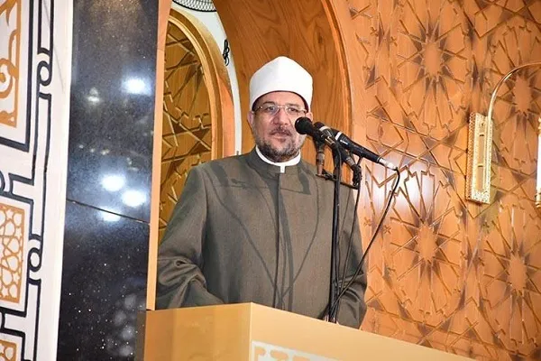 وزير الأوقاف المصري يعلن عودة المقارئ القرآنية بالمساجد للرجال والسيدات