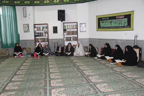 اجرای طرح آموزشی روخوانی و روان‌خوانی در منطقه جنوب شرق شرکت نفت