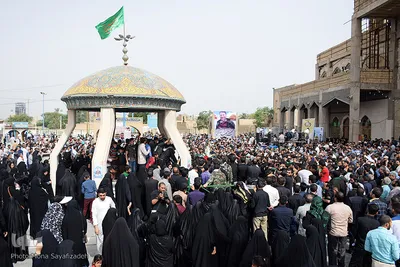 خاکسپاری شهید سید عمار موسوی در آستان علی بن مهزیار اهوازی 