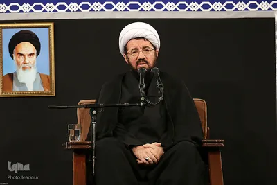 مراسم عزاداری شب عاشورا با حضور رهبر معظم انقلاب