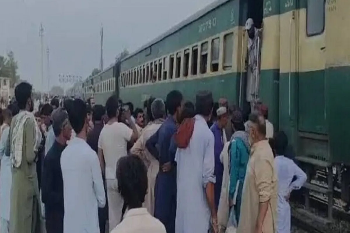क्वेटा रेलवे में एक आतंकवादी विस्फोट में 22 लोग मारे गए