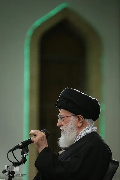 دیدار مسئولان نظام و میهمانان کنفرانس وحدت اسلامى‌ با رهبر انقلاب