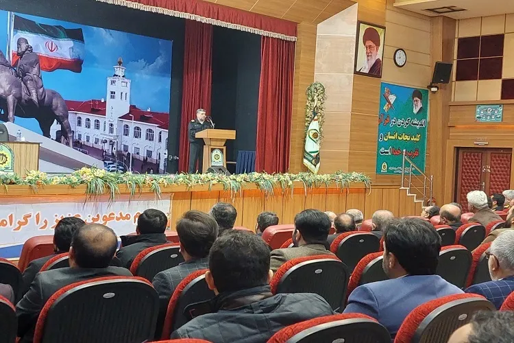 صاحبان اصناف، افسران اقتصادی کشور هستند