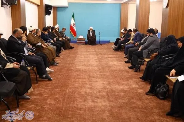 نشست شورای توسعه و گسترش فعالیت‌های قرآنی شهرستان ساری
