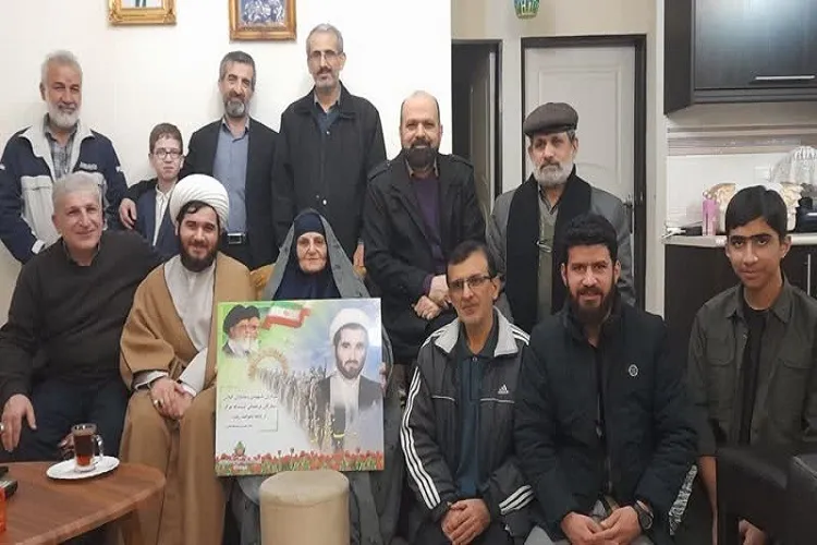 دیدار جامعه قرآنی بندرانزلی با مادر روحانی شهید سهراب نژداغی