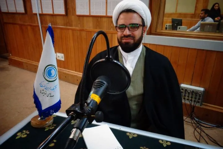 ملکی که در کربلا همراه زائر حسین(ع) می‌شود