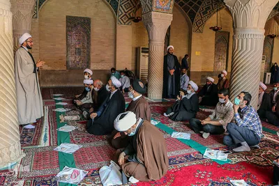 بازدید شرکت کننده طلاب حاضر در دوره تربیت مربی بین‌الملل از مسجد نصیرالملک شیراز ‎‎