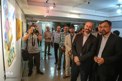 افتتاح نمایشگاه کاریکاتور «آسوده باش، من ملکه ام»