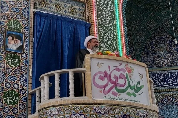 عرفه روز شناخت خداوند و ارتباط با معبود است
