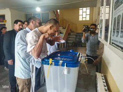 حضور حماسه ای ملایری‌ها در پای صندوق‌های رای‎