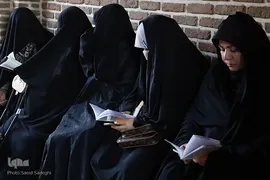 مراسم قرائت دعای پرفیض عرفه در امام زاده سید حمزه (ع) تبریز