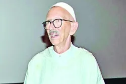 ৩০ বছরের যাজকজীবন ছেড়ে ইসলাম গ্রহণ