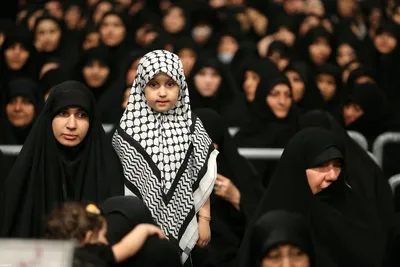 مراسم عزادارای شب عاشورا با حضور رهبر معظم انقلاب