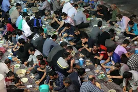سفره افطاری هیئت حضرت ابوالفضل(ع) بلوار ابوذر تهران