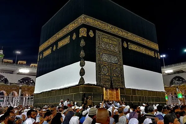 تمامی دارندگان فیش حج تمتع به سامانه رزرو حج مراجعه کنند